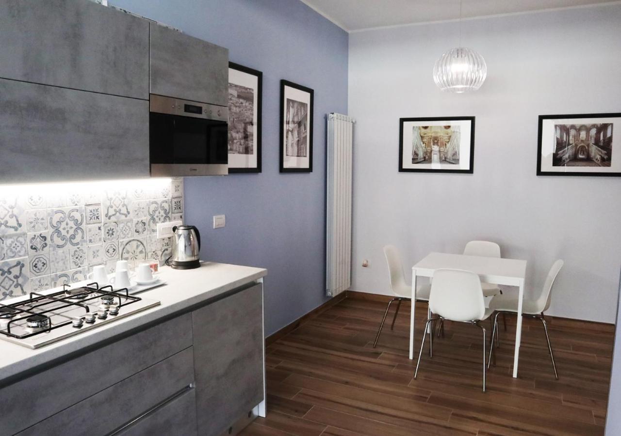 Bed and Breakfast Residenza La Reggia Казерта Экстерьер фото