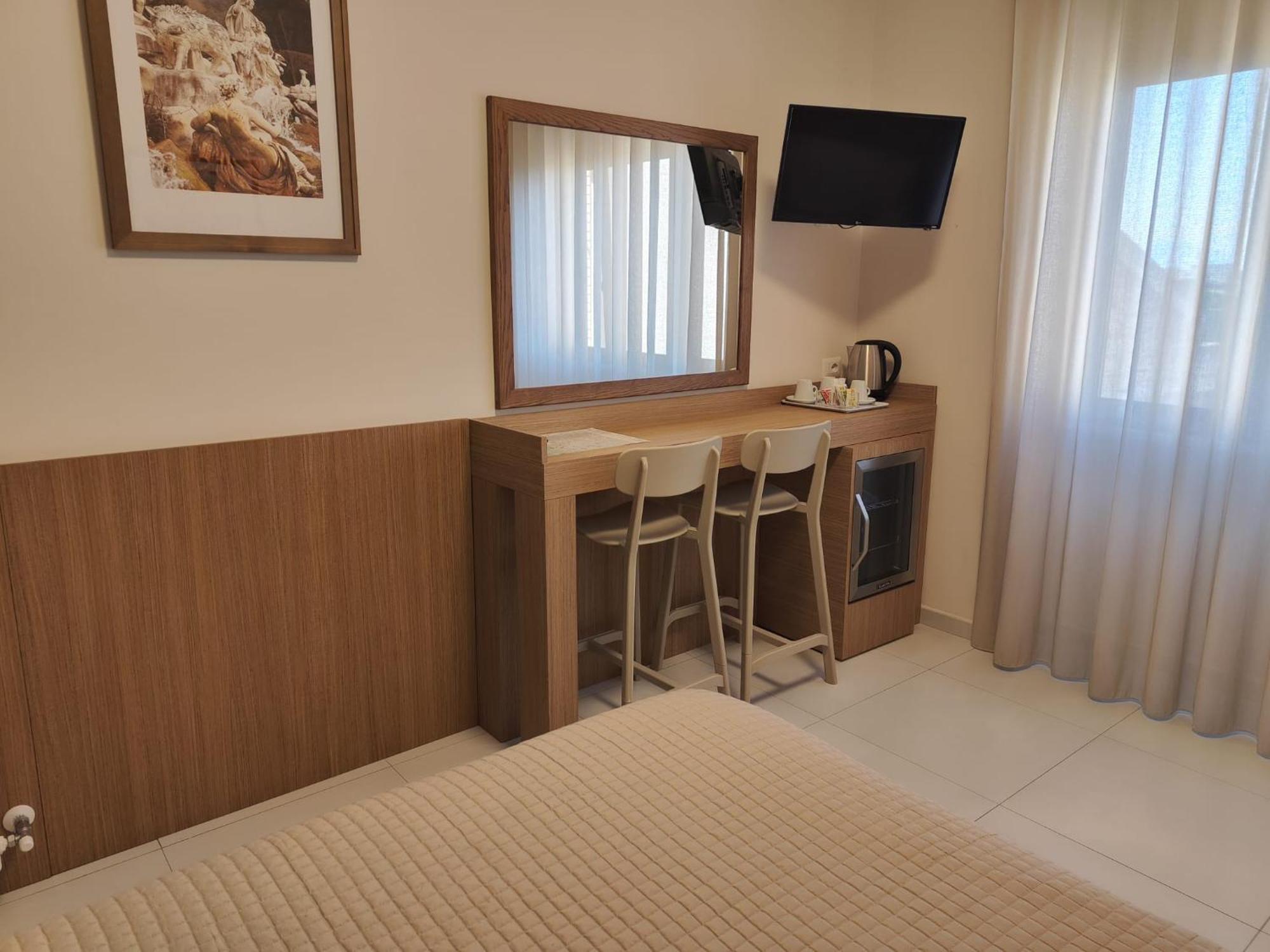 Bed and Breakfast Residenza La Reggia Казерта Экстерьер фото